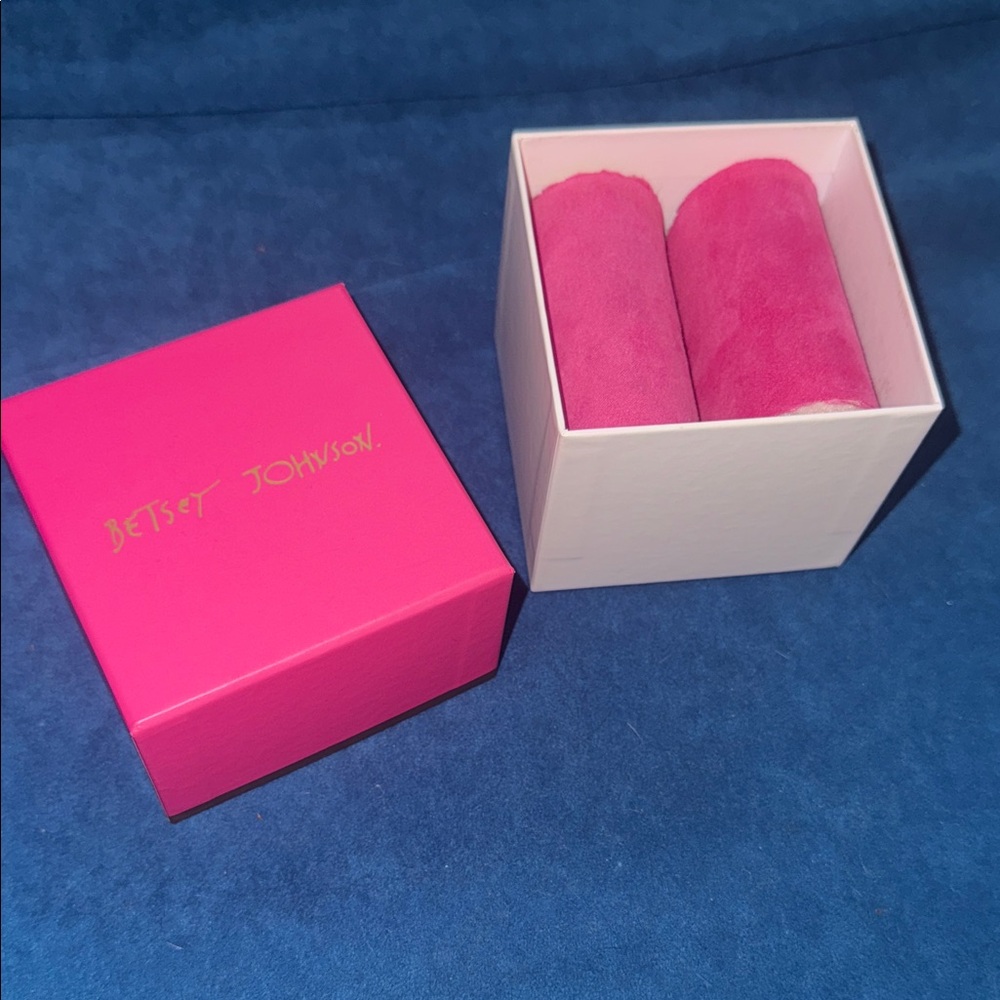 Betsey Johnson Fuchsia and White Jewelry Box